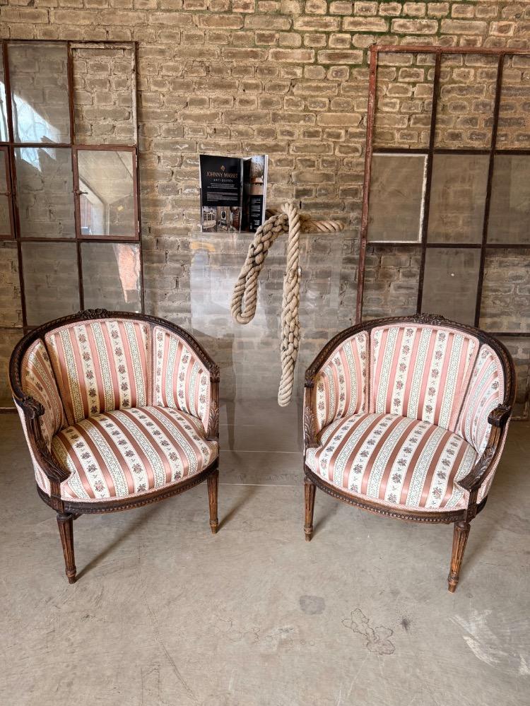 PAIR OF ARMCHAIRS, LATE 19TH CENTURY