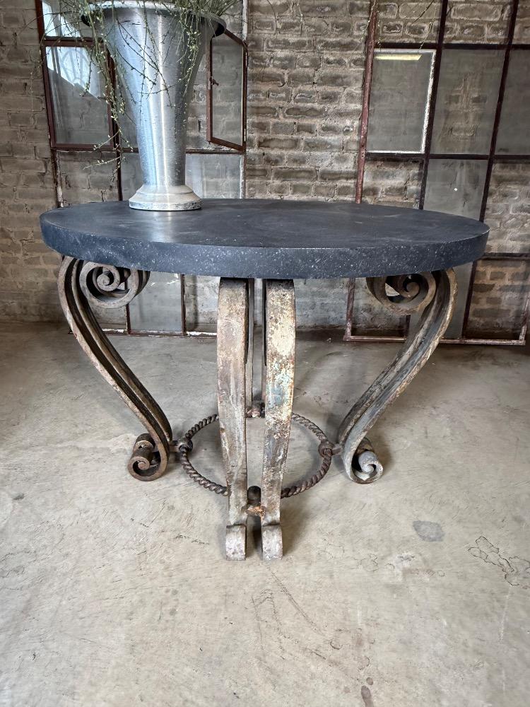 ROUND METAL SIDE TABLE, MID-20TH CENTURY