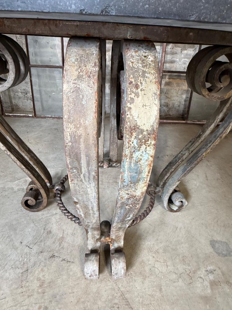 ROUND METAL SIDE TABLE, MID-20TH CENTURY