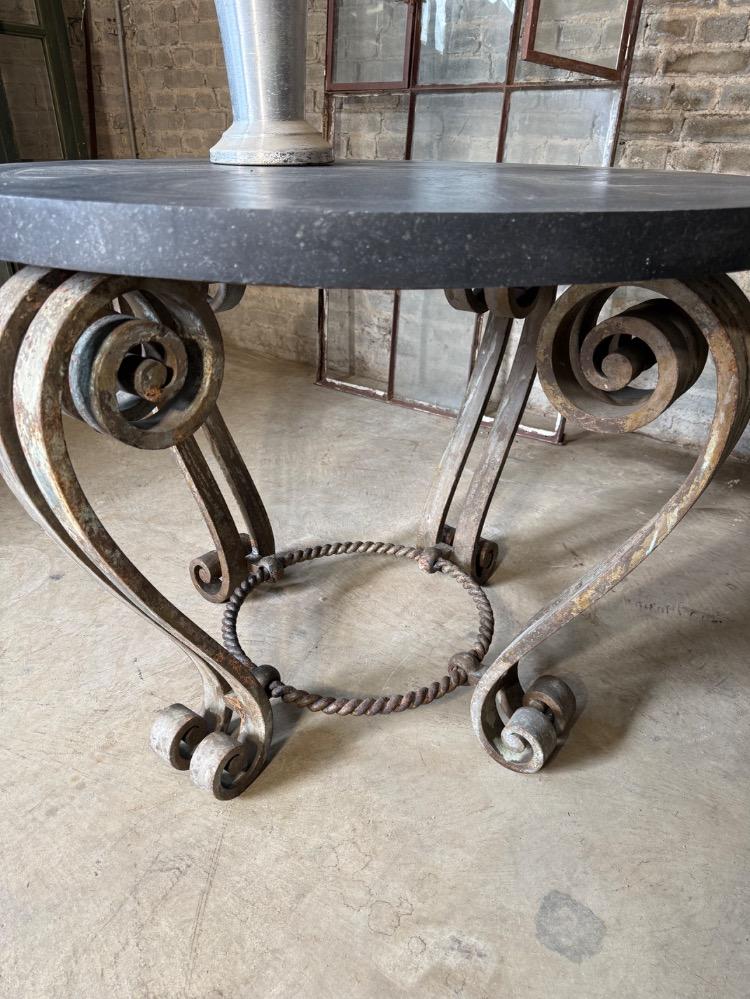ROUND METAL SIDE TABLE, MID-20TH CENTURY