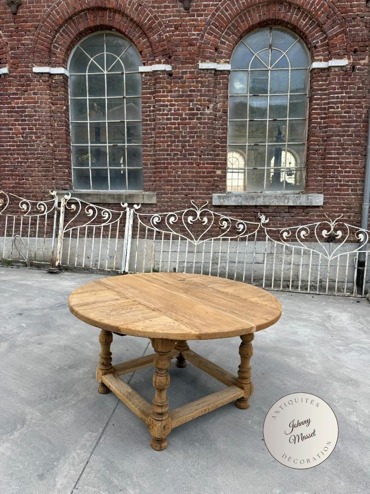 ROUND OAK TABLE, EARLY 20TH CENTURY