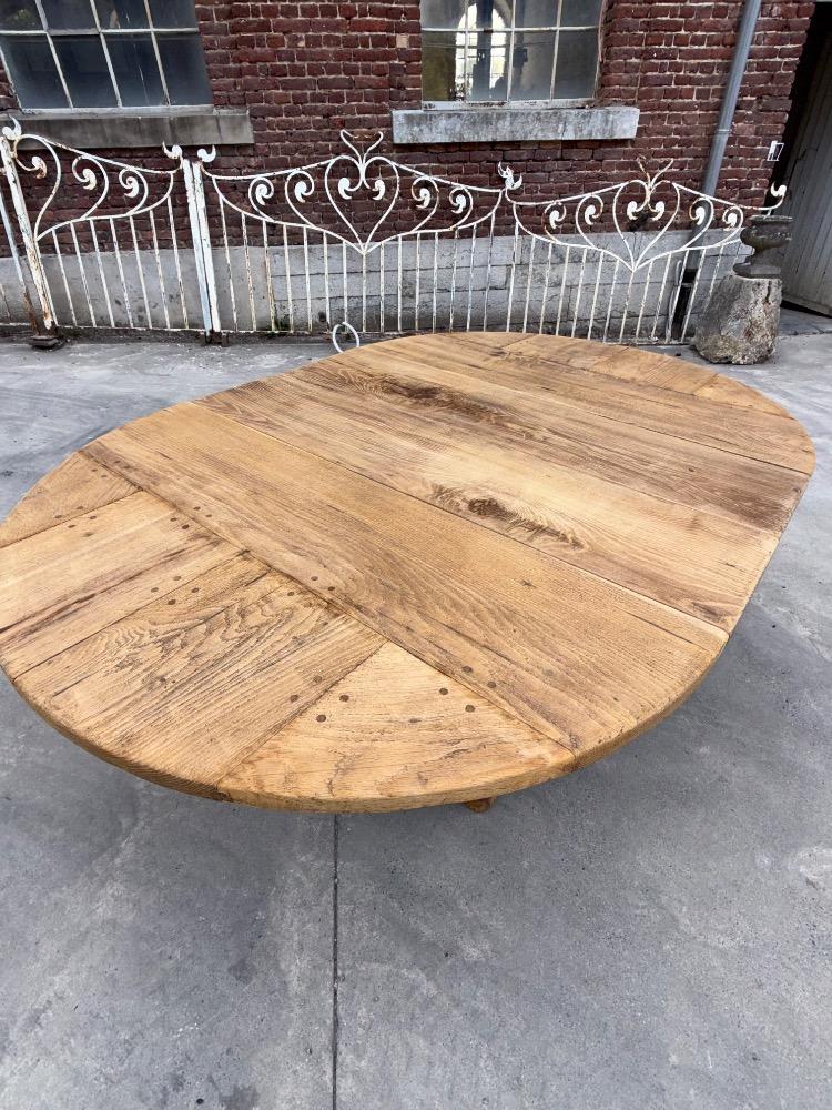 ROUND OAK TABLE, EARLY 20TH CENTURY