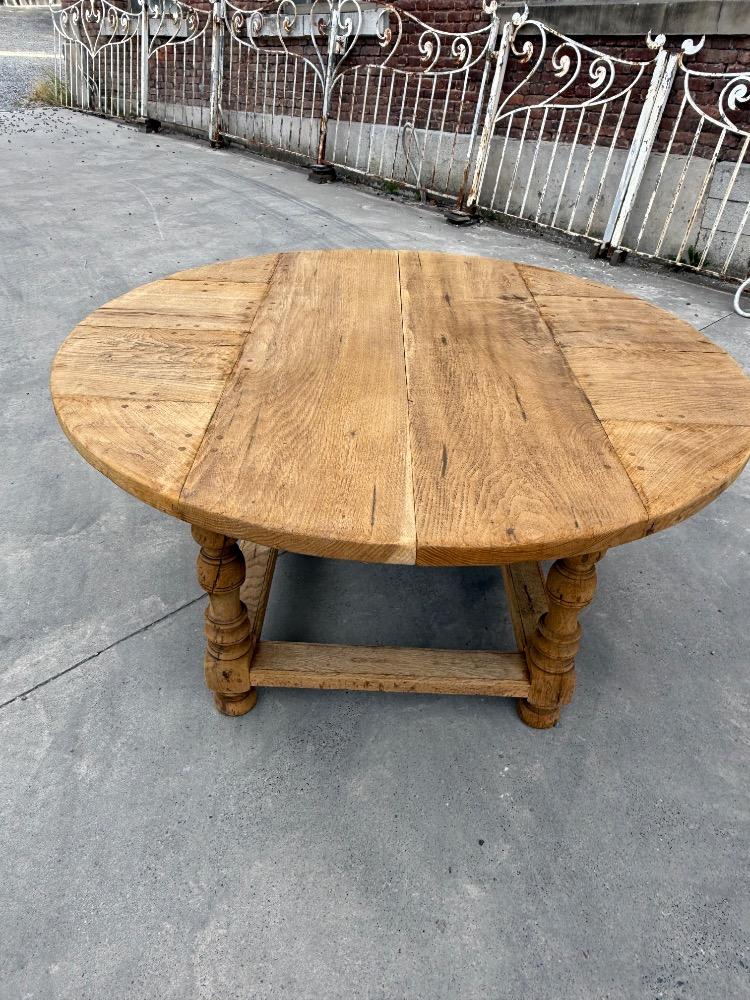 ROUND OAK TABLE, EARLY 20TH CENTURY