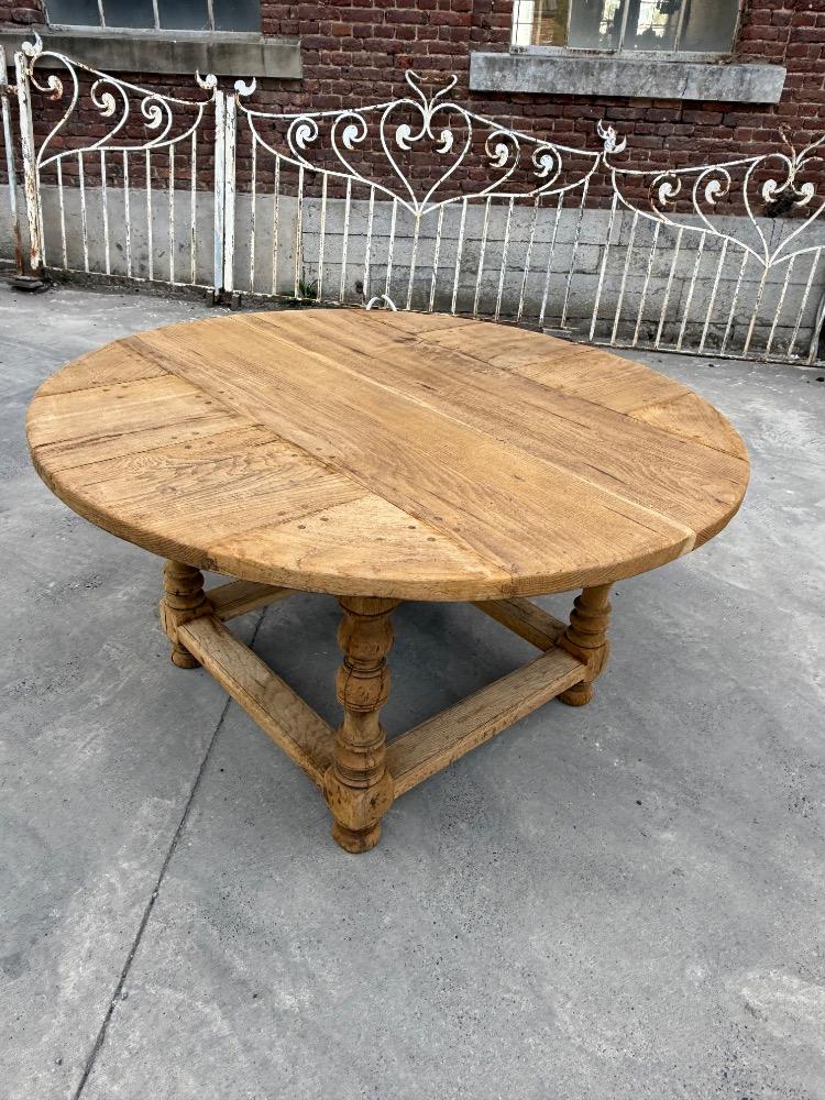 ROUND OAK TABLE, EARLY 20TH CENTURY