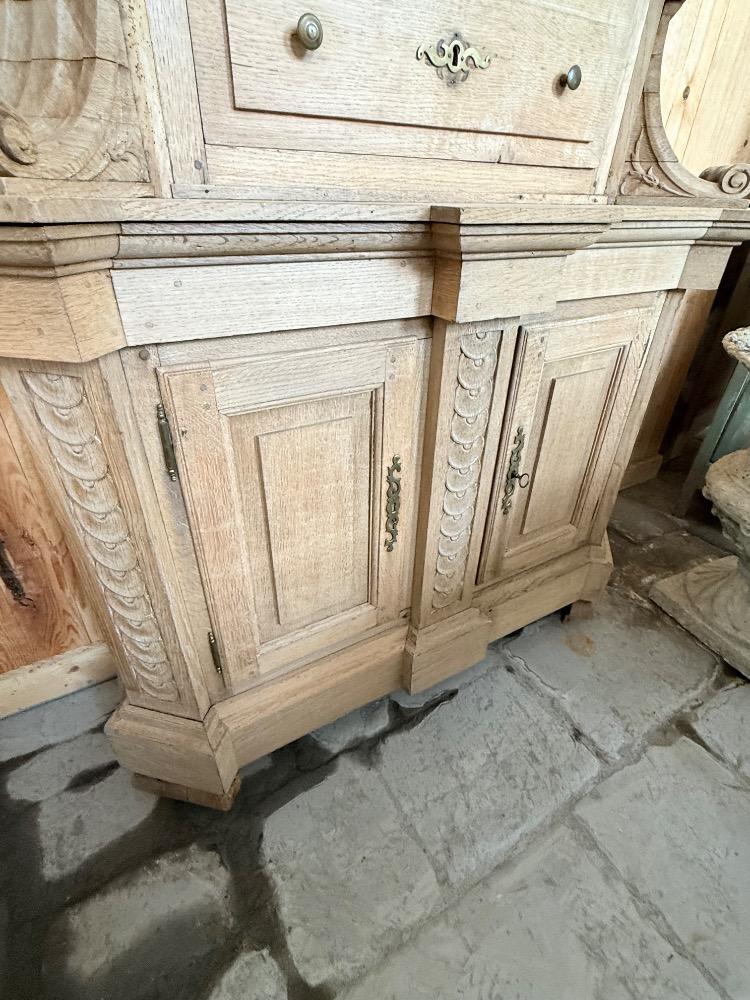 18th CENTURY SACRISTRY CABINET 