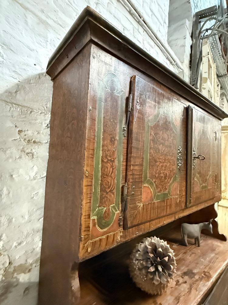 ALSACIAN CUPBOARD, 18th CENTURY 