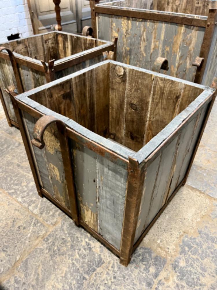 Beautiful set of 4 orangery bins in riveted metal and wood superb patina very good condition