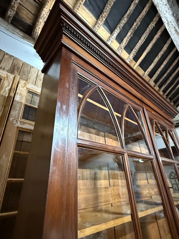  BOOKCASE, 19TH CENTURY 