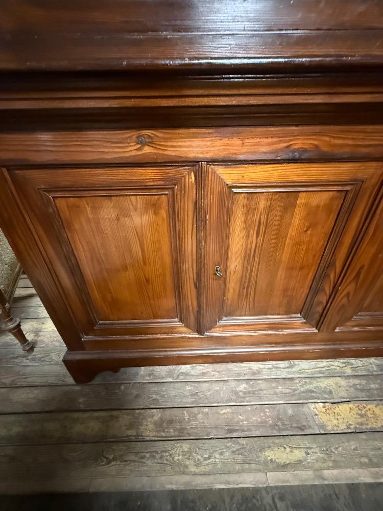  BOOKCASE, 19TH CENTURY 