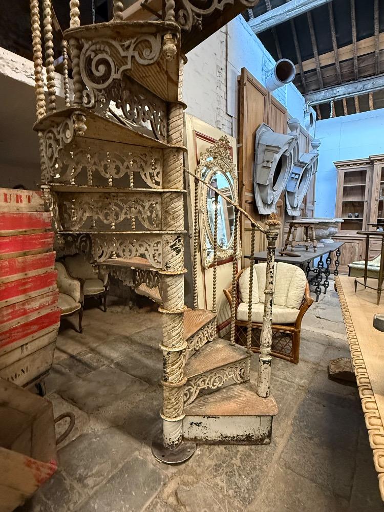 CAST IRON SPIRAL STAIRCASE, LATE 19TH CENTURY
