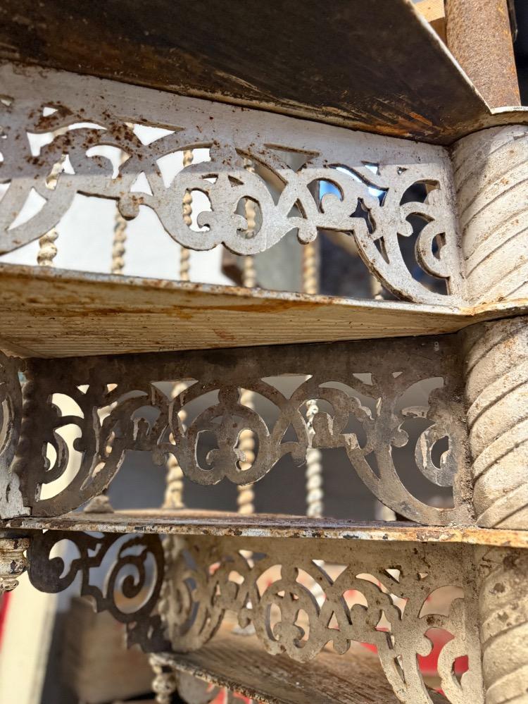 CAST IRON SPIRAL STAIRCASE, LATE 19TH CENTURY