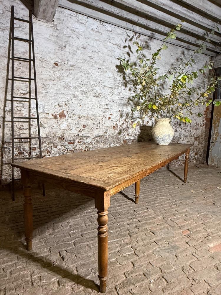 COMMUNITY TABLE, 20TH CENTURY