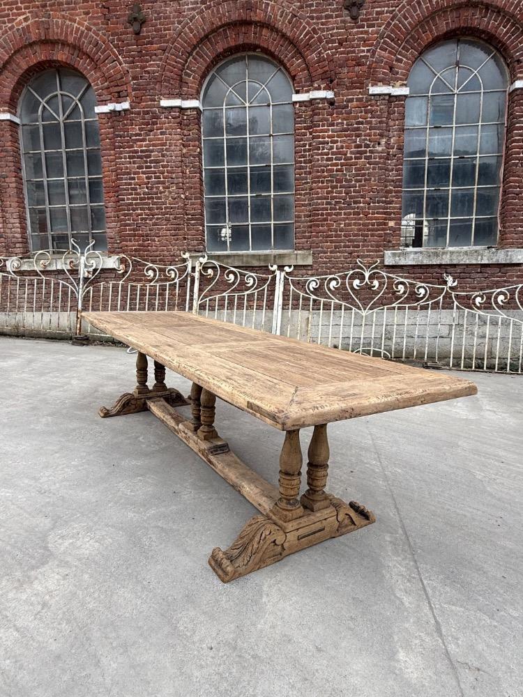 COMMUNITY TABLE, MID-20TH CENTURY