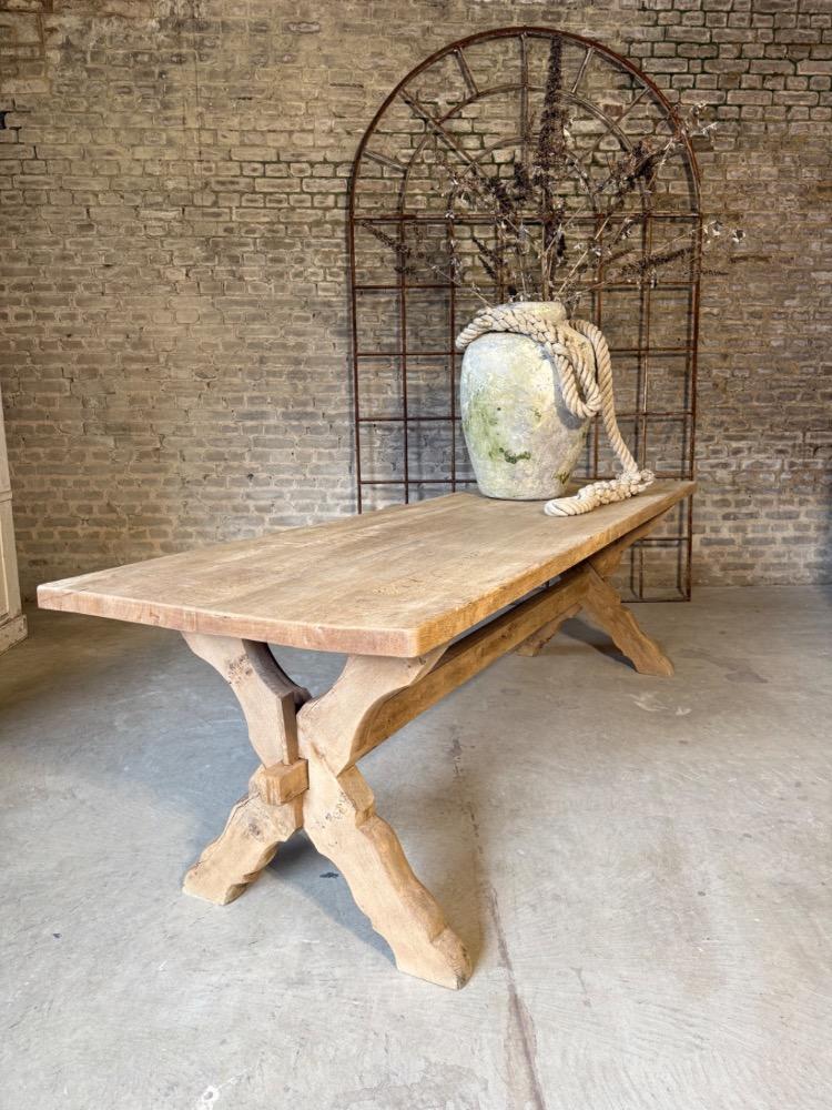 COMMUNITY TABLE, MID-20TH CENTURY