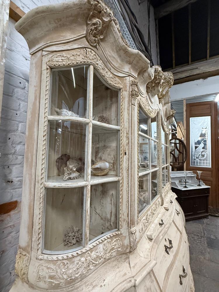 ITALIAN CABINET, EARLY 20TH CENTURY