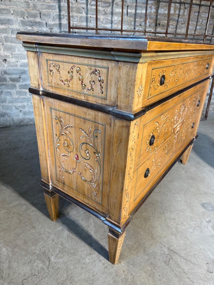 ITALIAN CHEST OF DRAWERS, MID-20TH CENTURY