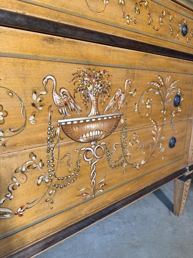 ITALIAN CHEST OF DRAWERS, MID-20TH CENTURY
