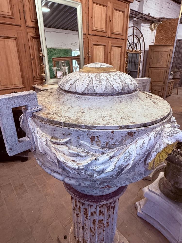 LARGE CAST IRON VASE, LATE 19TH CENTURY