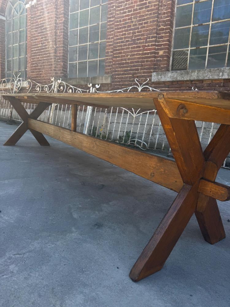 LARGE COMMUNITY TABLE, LATE 19TH CENTURY