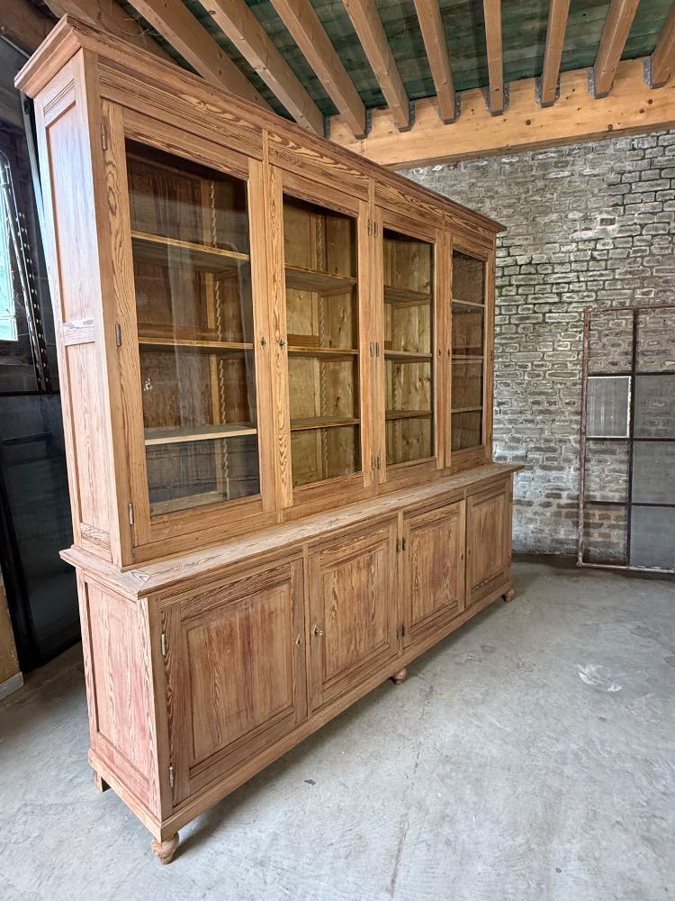 LARGE SCHOOL CABINET, EARLY 20th CENTURY