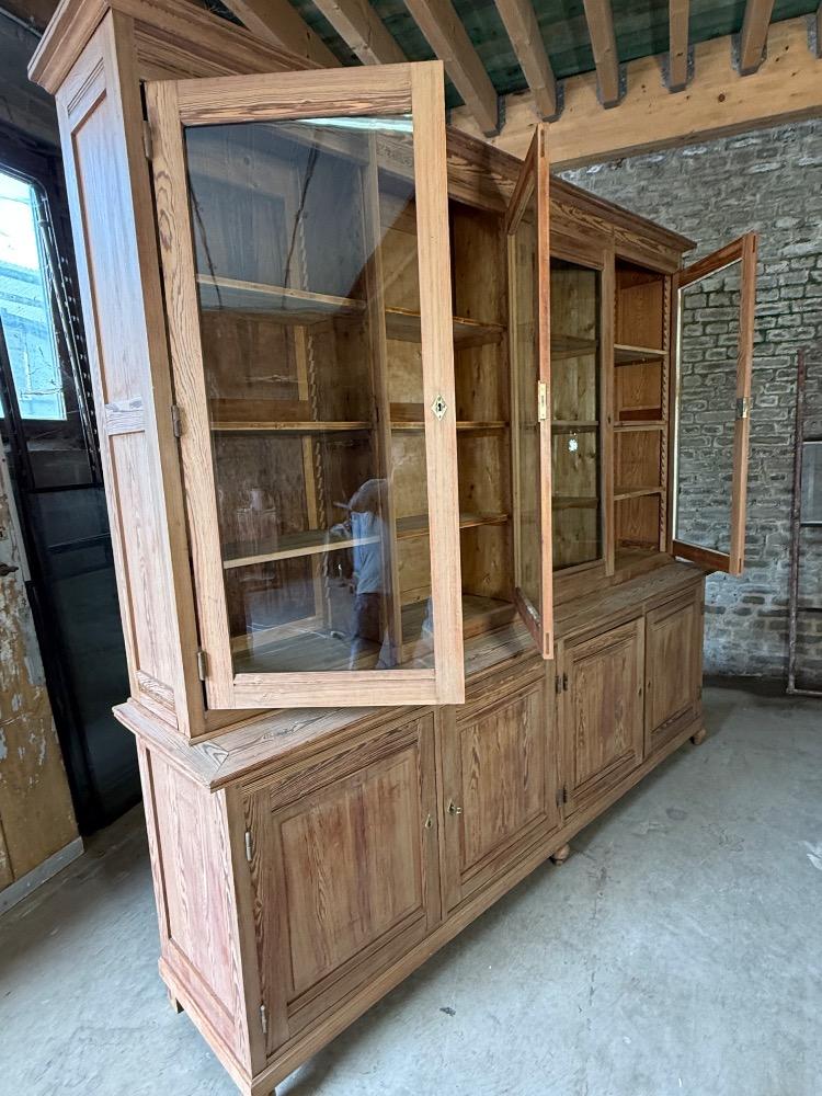 LARGE SCHOOL CABINET, EARLY 20th CENTURY