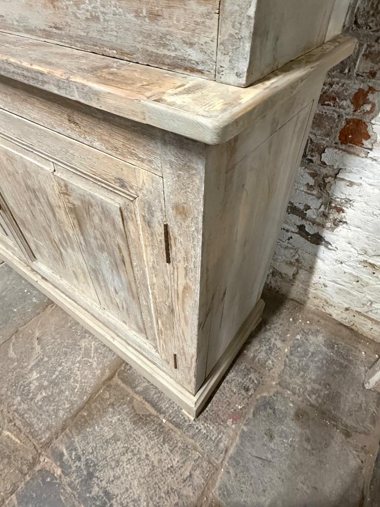 LARGE SHOP CABINET, LATE 19TH CENTURY
