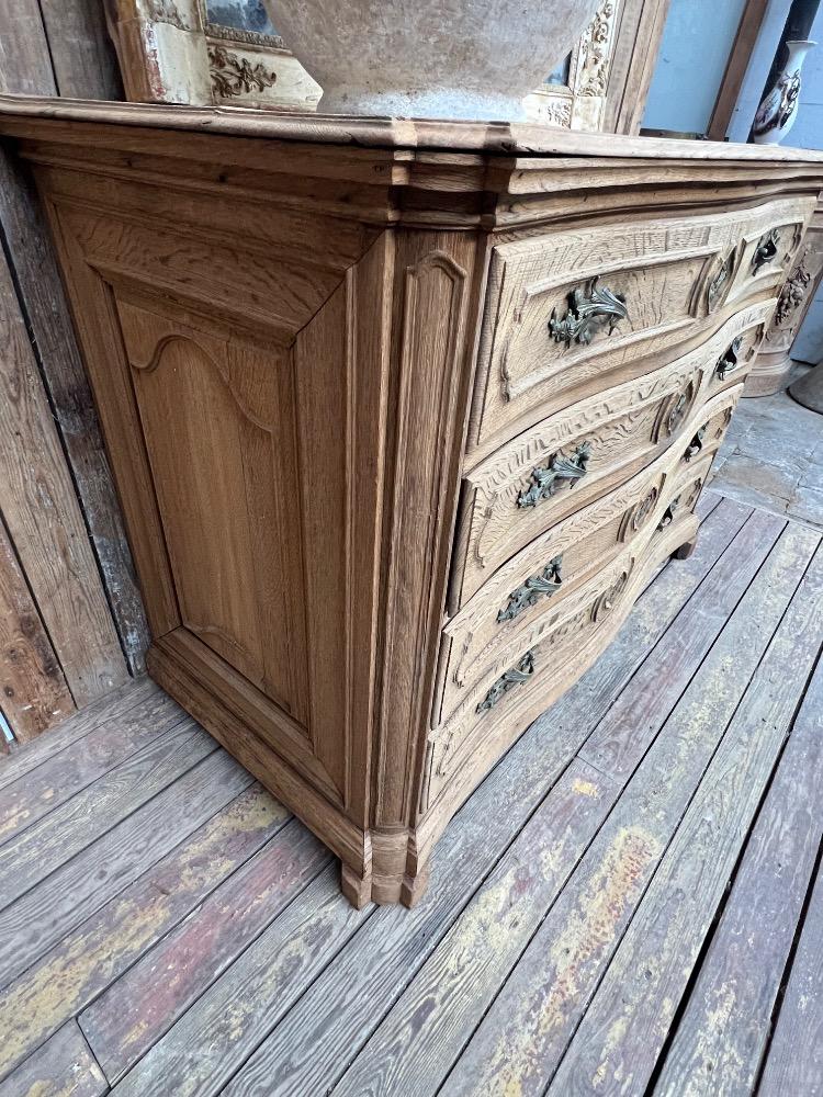 Louis XIV chest of drawers, 18th century 
