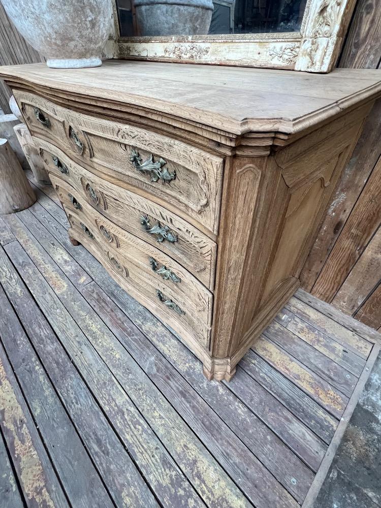 Louis XIV chest of drawers, 18th century 