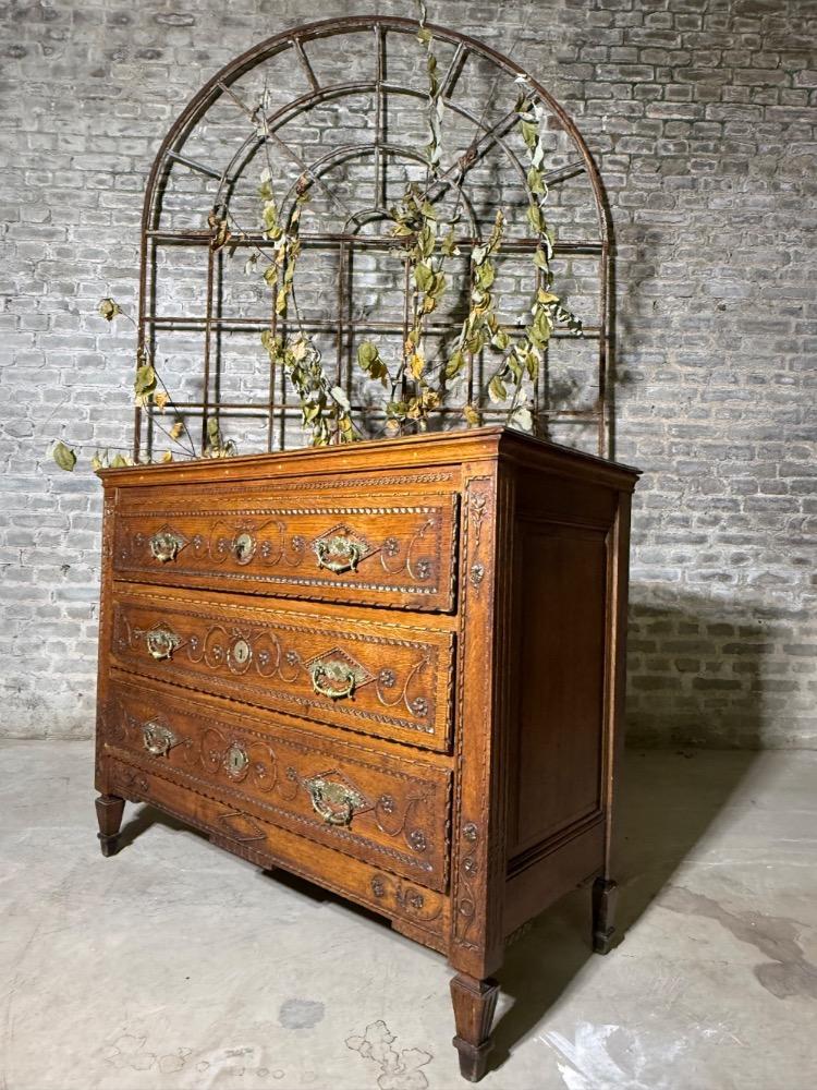 LOUIS XVI PERIOD CHEST, 18TH CENTURY