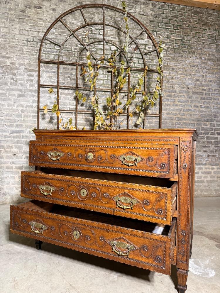 LOUIS XVI PERIOD CHEST, 18TH CENTURY