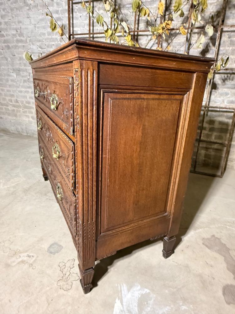LOUIS XVI PERIOD CHEST, 18TH CENTURY