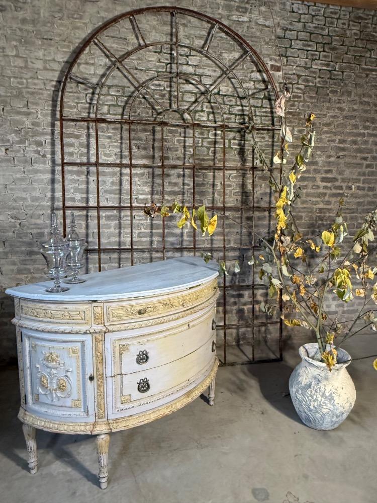  LOUIS XVI STYLE CHEST, EARLY 20TH CENTURY