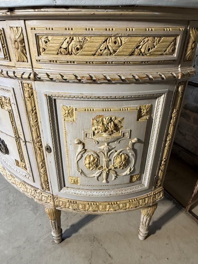 LOUIS XVI STYLE CHEST, EARLY 20TH CENTURY