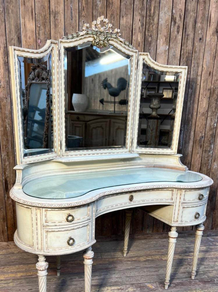 Louis XVI style dressing table, early 20th century