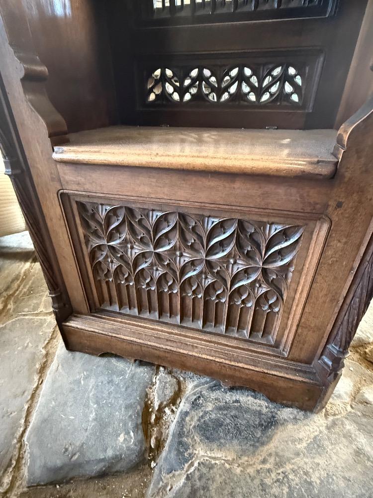 NEO-GOTHIC CATHEDRA CHAIR, LATE 19th CENTURY
