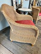 1X L 80 cm x 90 cm H 90 and 1X L 81 cm x 60 cm H 77 cm
