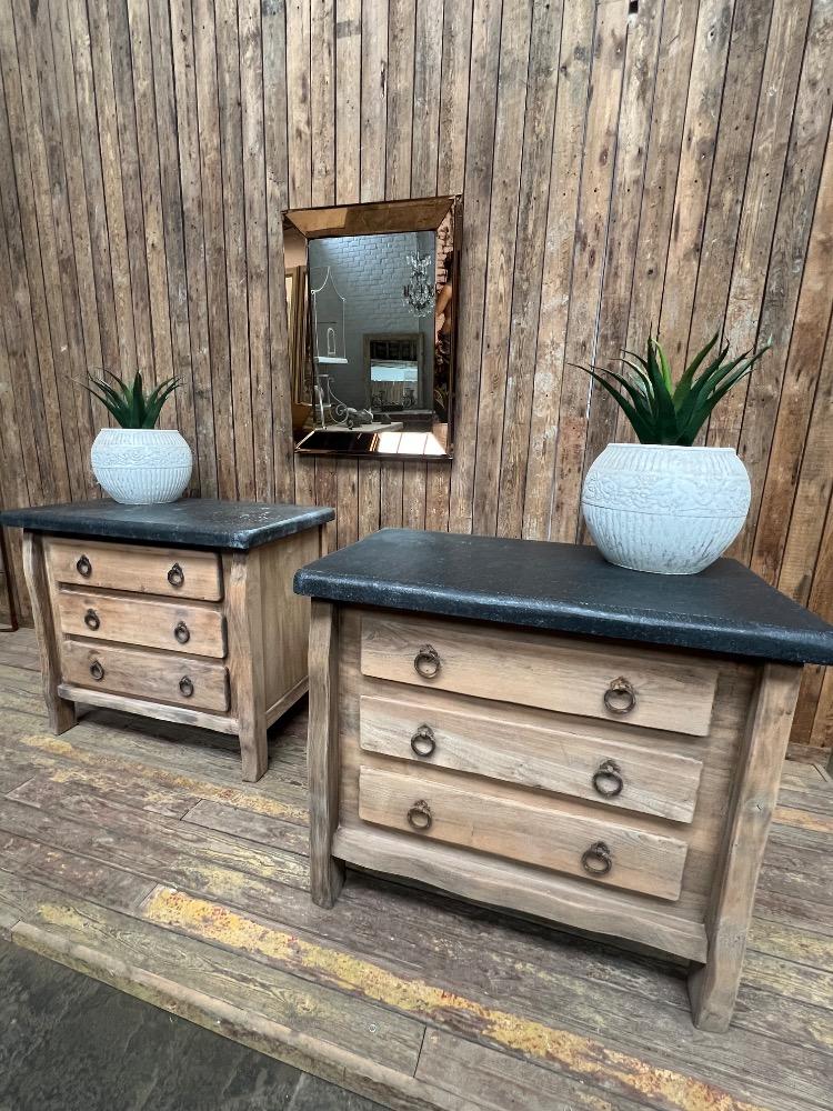Pair of chests of drawers, mid-20th century 