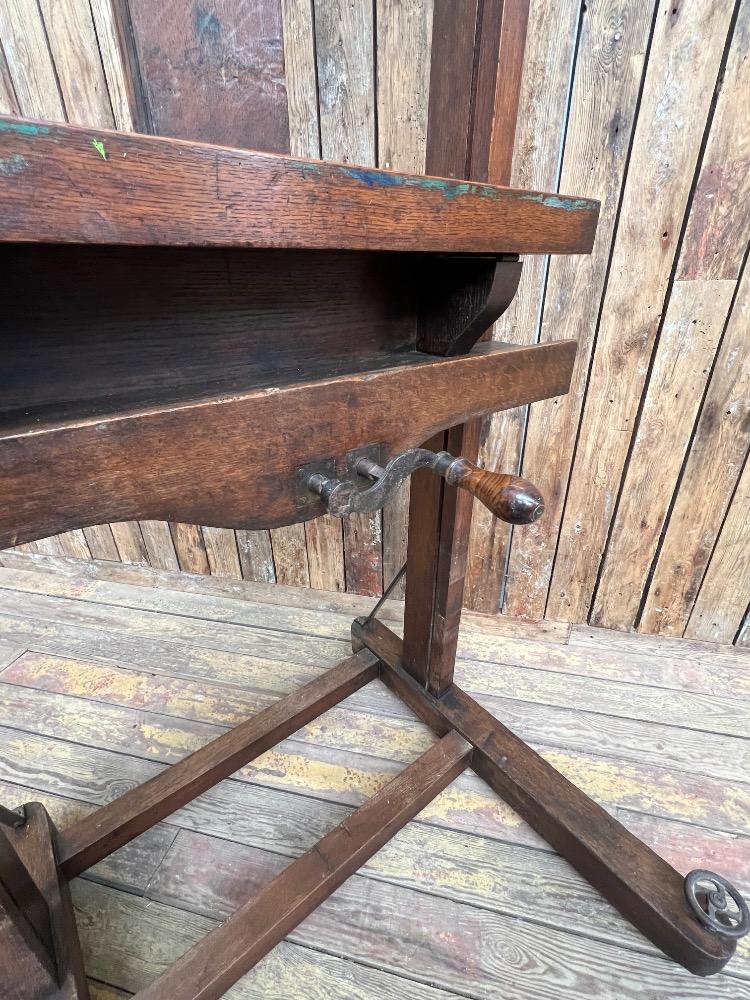 Parisian artist’s easel, early 20th century 