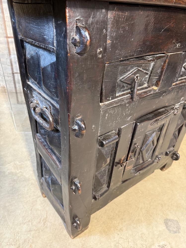 PRIMITIVE BUFFET, 18TH CENTURY