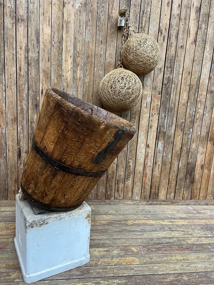Primitive wooden container, 18th century 