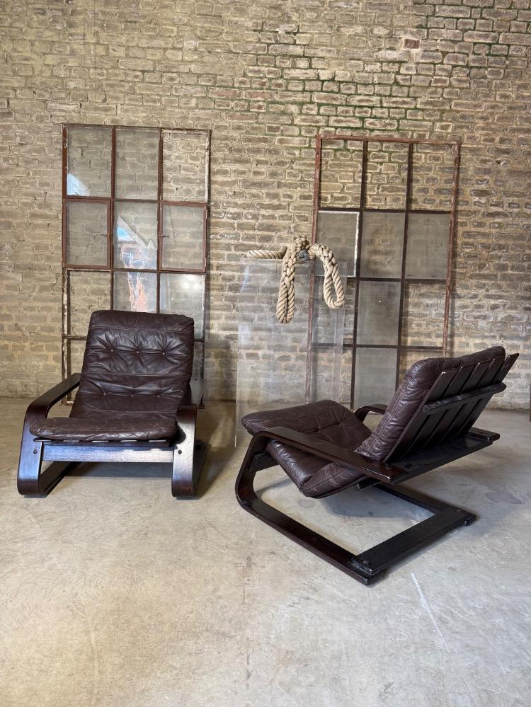 SCANDINAVIAN LOUNGE CHAIRS, MID-20TH CENTURY