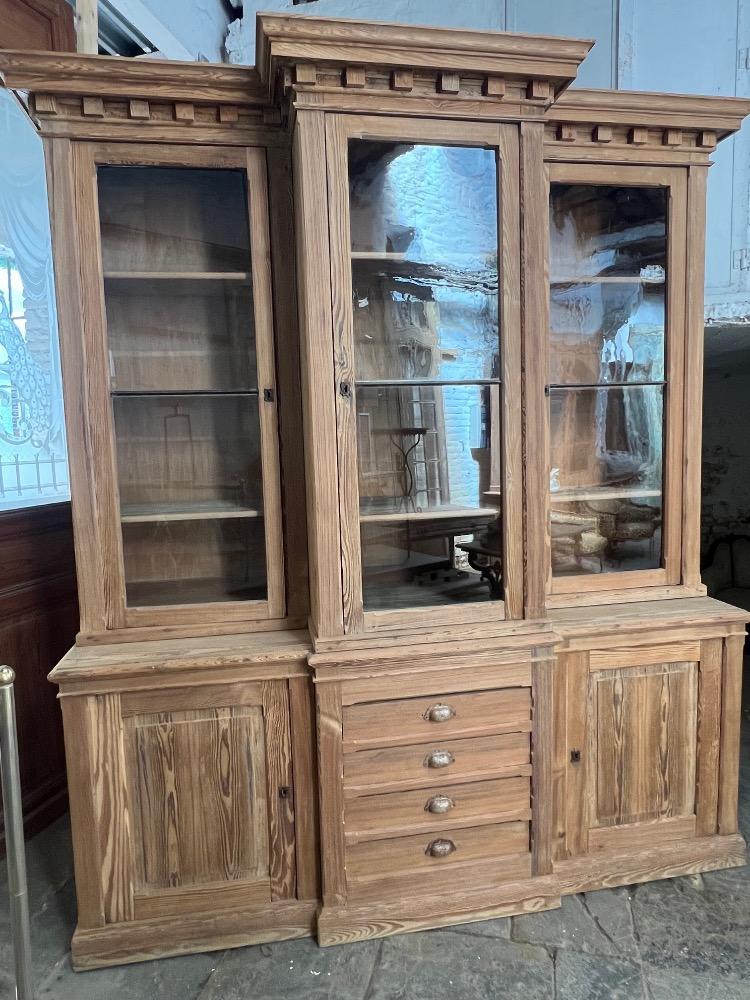 School cupboard, late 19th century 