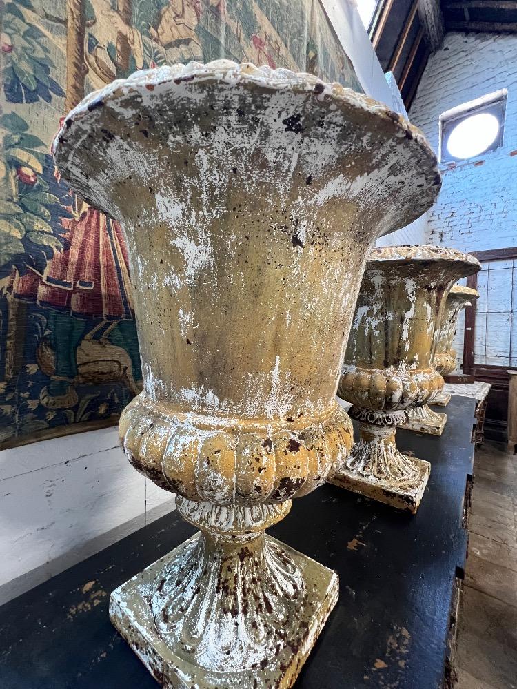Series of 4 Medicis vases, mid-20th century 
