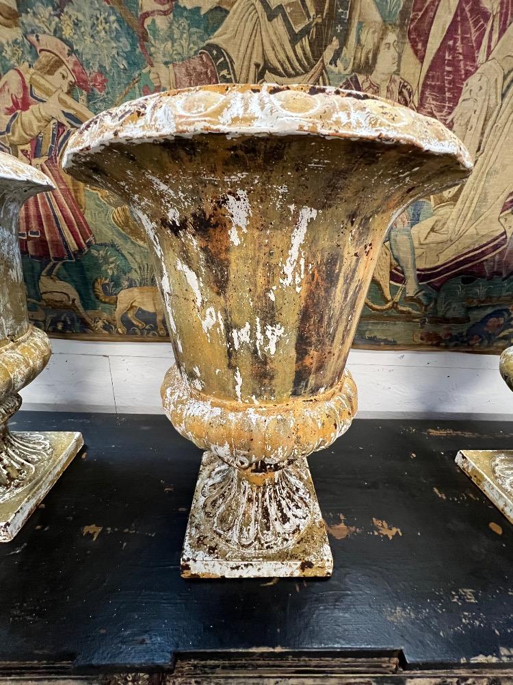 Series of 4 Medicis vases, mid-20th century 