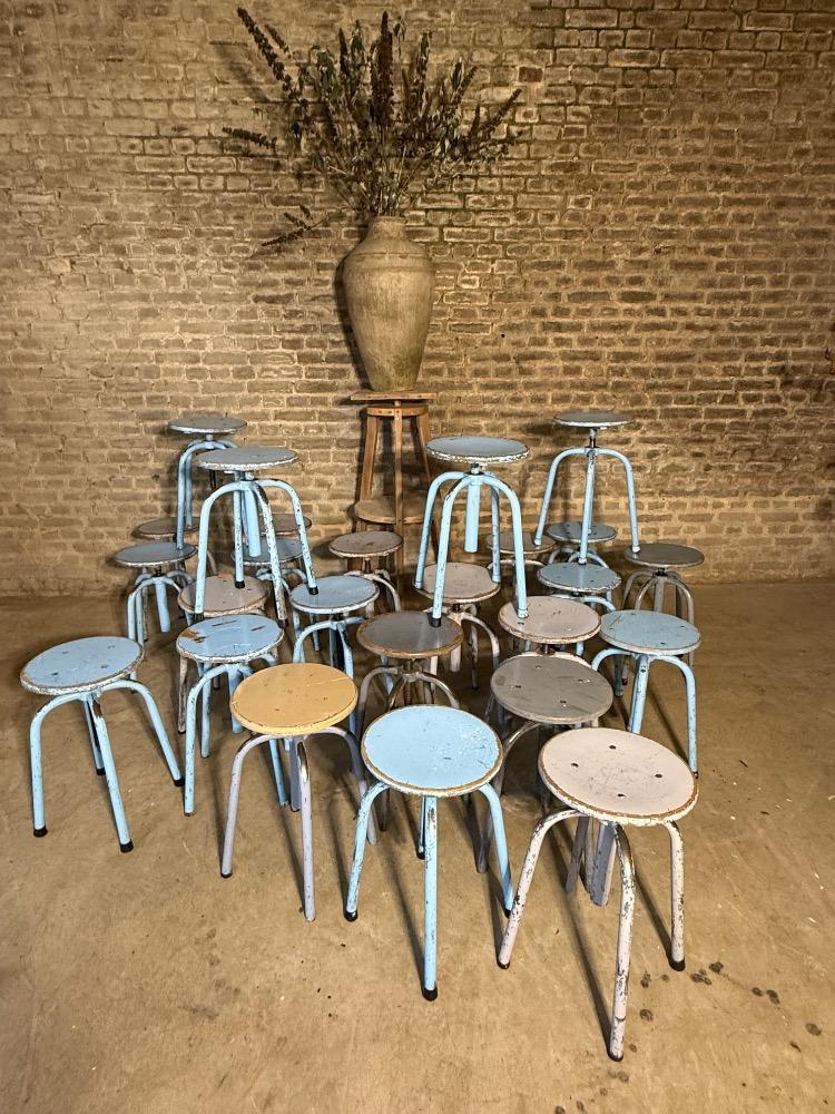 SET OF 25 ACADEMY STOOLS, MID-20TH CENTURY
