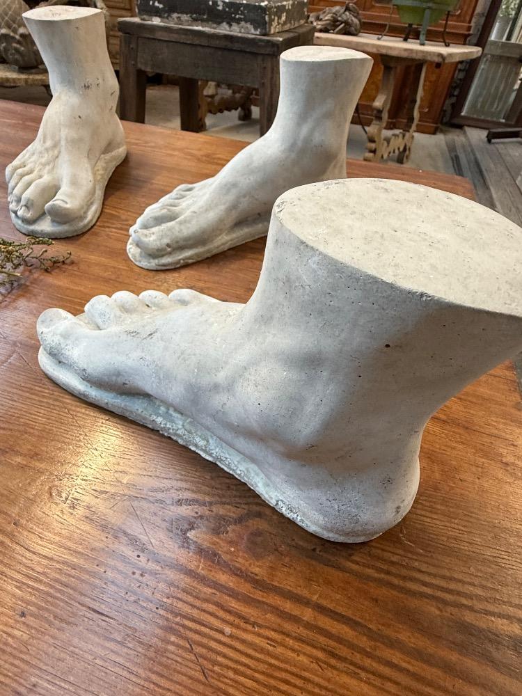 SET OF 4 ACADEMIC FEET, MID-20th CENTURY