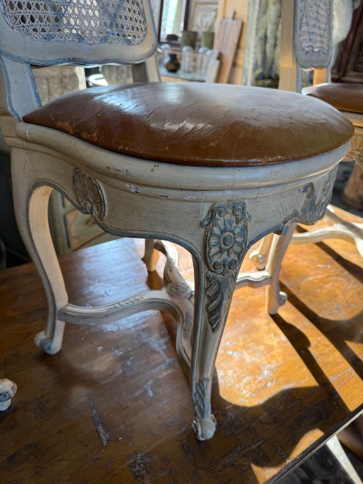 SET OF 6 LOUIS XV STYLE CHAIRS, EARLY 20TH CENTURY