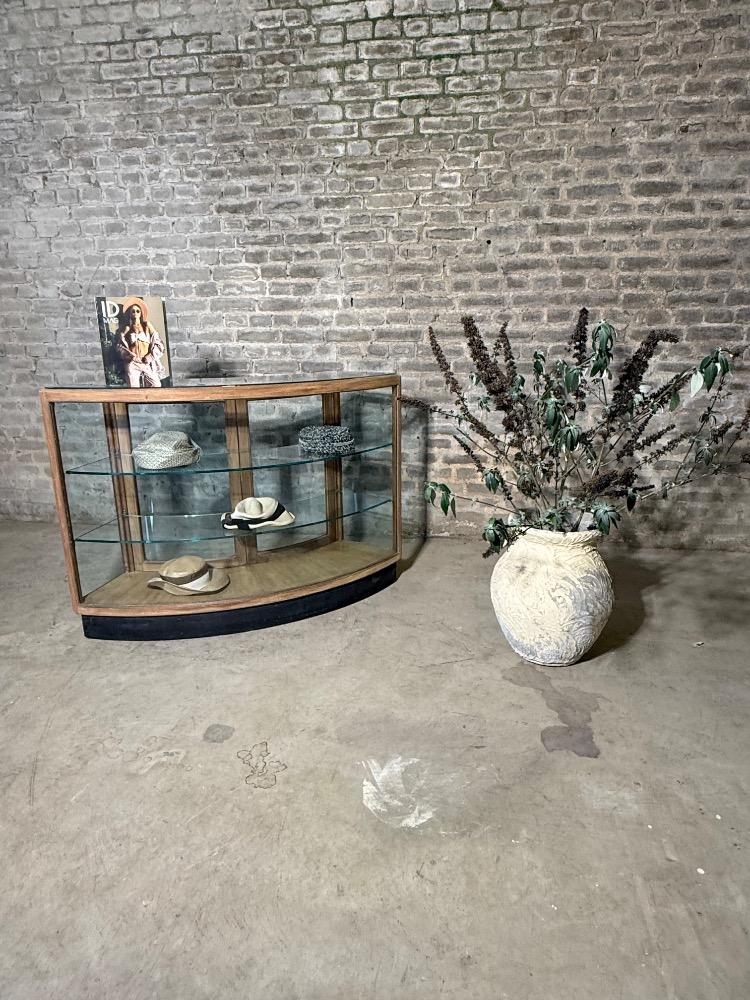 SHOP COUNTER, MID-20TH CENTURY