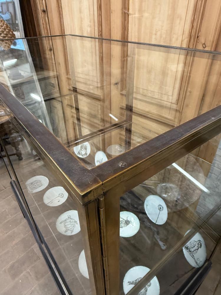 SHOP DISPLAY CASE, EARLY 20TH CENTURY