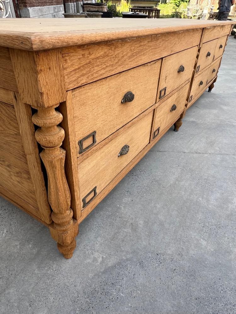 Silk counter, late 19th century 